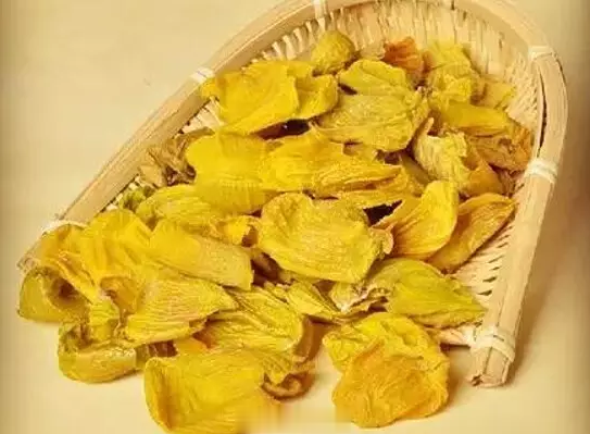 只有一味药的小方，却可以让扁平疣消失：准备中药鸡内金100克，白米醋300毫升。