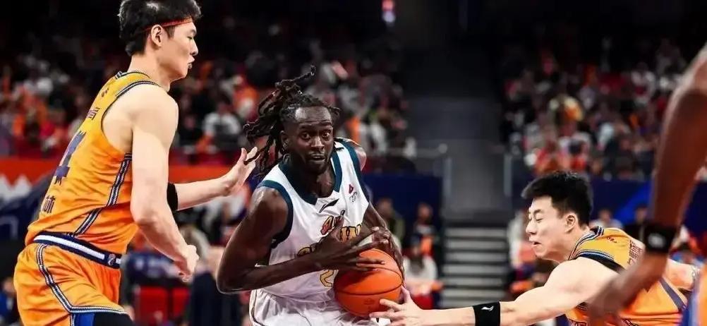 八连败，四川队赌命换外援！
 
加克9分钟送10分，球迷喊下课。管理层连夜裁掉他