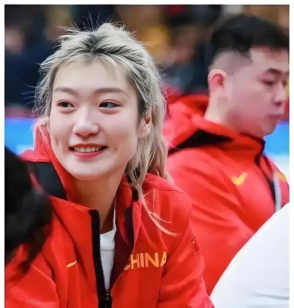 暂别中国女篮，李梦急需要证明自己的实力，加盟江苏女篮，即将代表江苏女篮参加比赛或