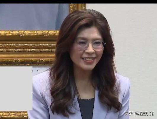 郑丽文访陆对两岸交流推动作用不小。这可是国民党主席时隔10年再次访陆，重启了国共