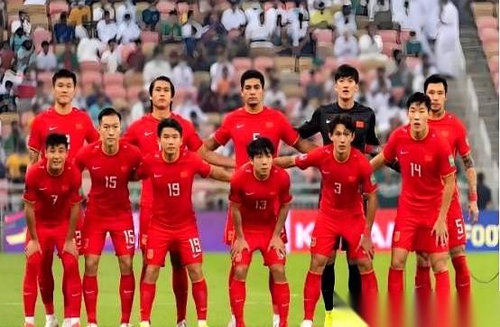 国际足联这次卖转播权，真算是踢到了铁板。
原本开价3亿美元的费用，硬是被压到60