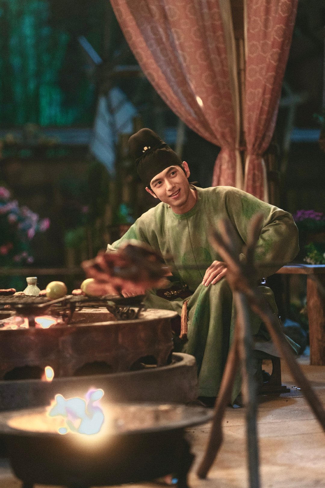 李现花鸟使蒋长扬前来审讯  李现蒋长扬面若冰霜 李现花鸟使蒋长扬前来审讯！，密室