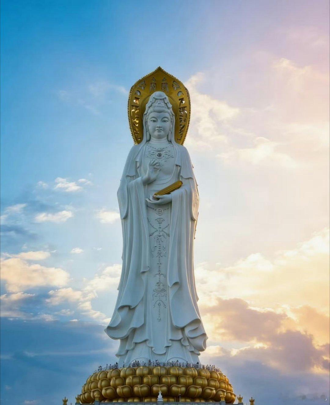 许愿🙏菩萨保佑他一切顺利，得偿所愿 