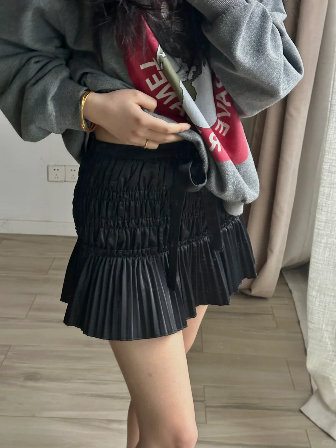 新裙子搭下睡衣也不错哎
