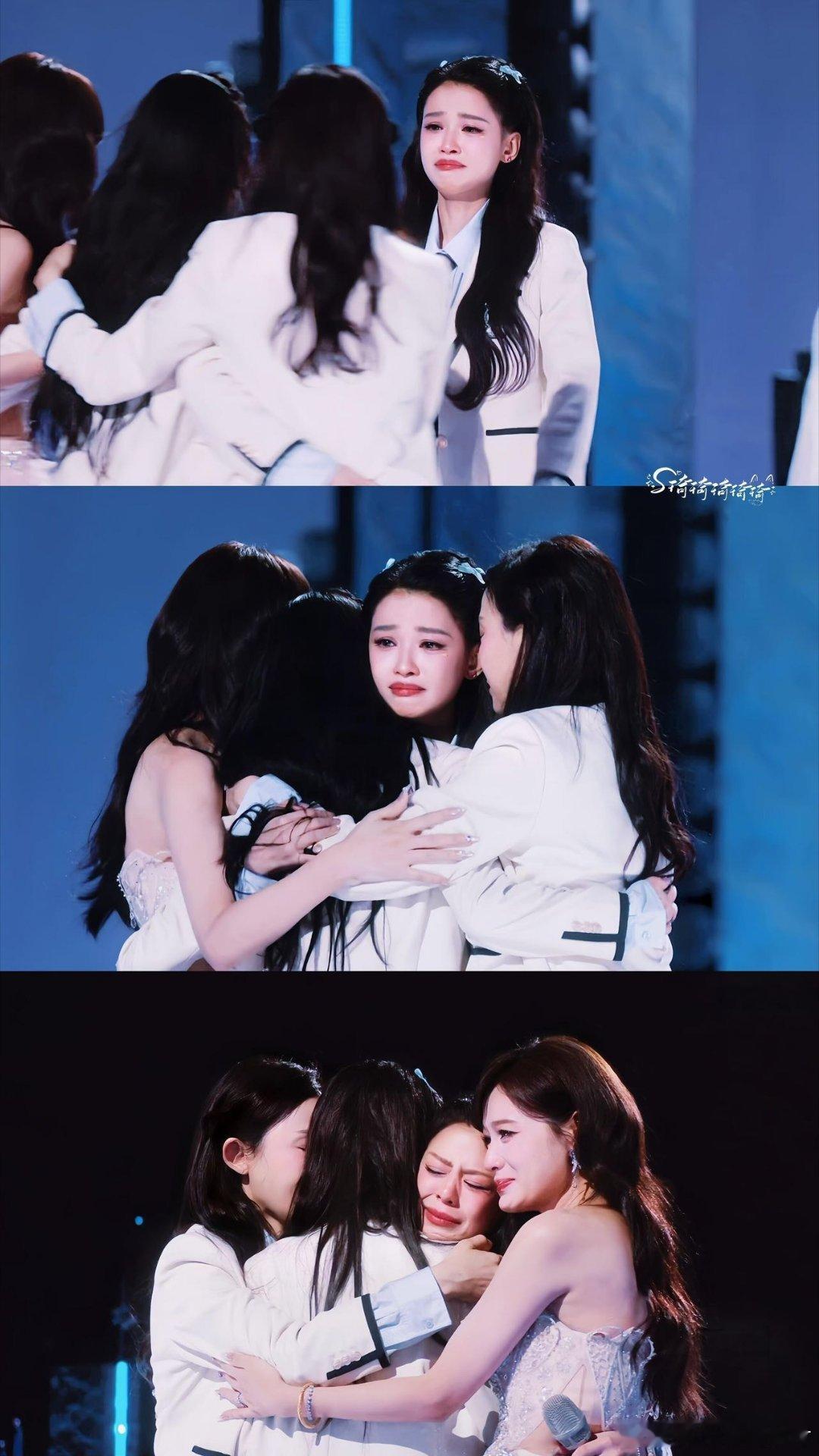 叶一茜亲江语晨这一下你叫叶一茜你又叫江语晨 真的被叶一茜那一瞬间的温柔击中了！她