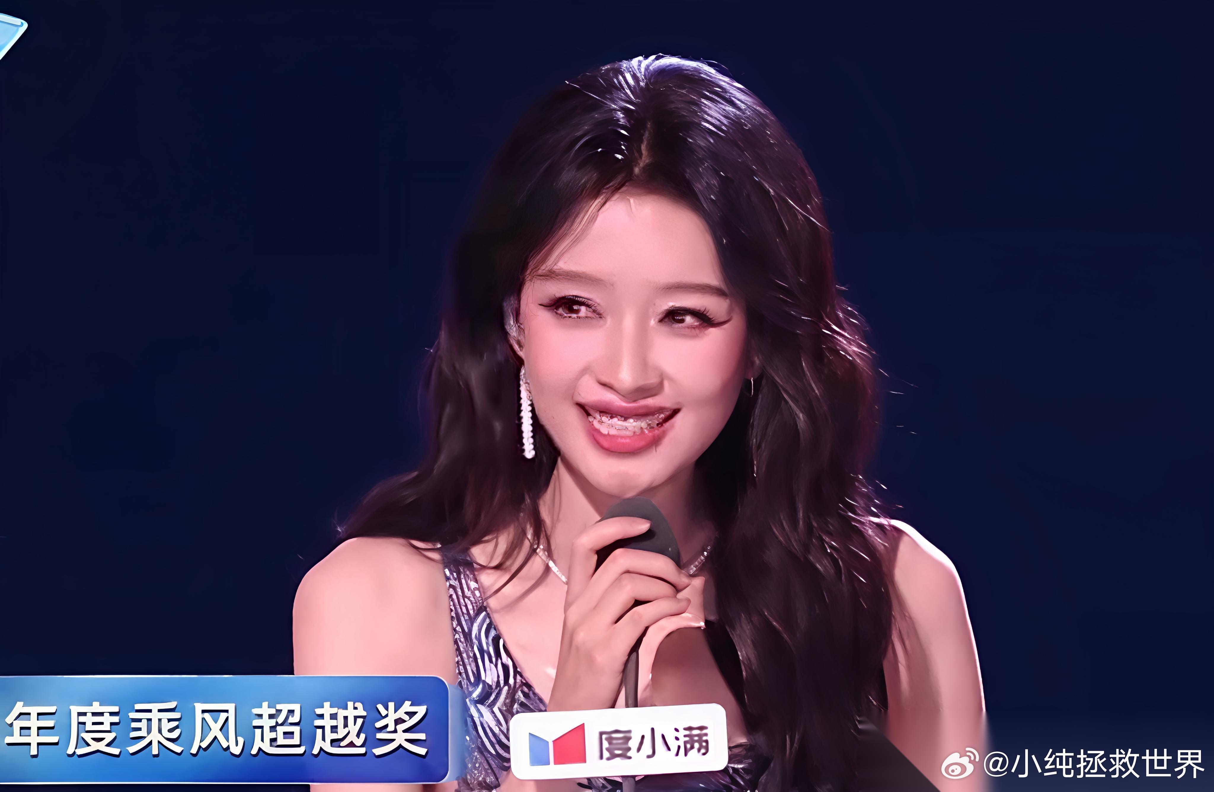 我严重怀疑 孙怡采访不是为了立人设 为了展示她那该死的“少女感”………… 如果不