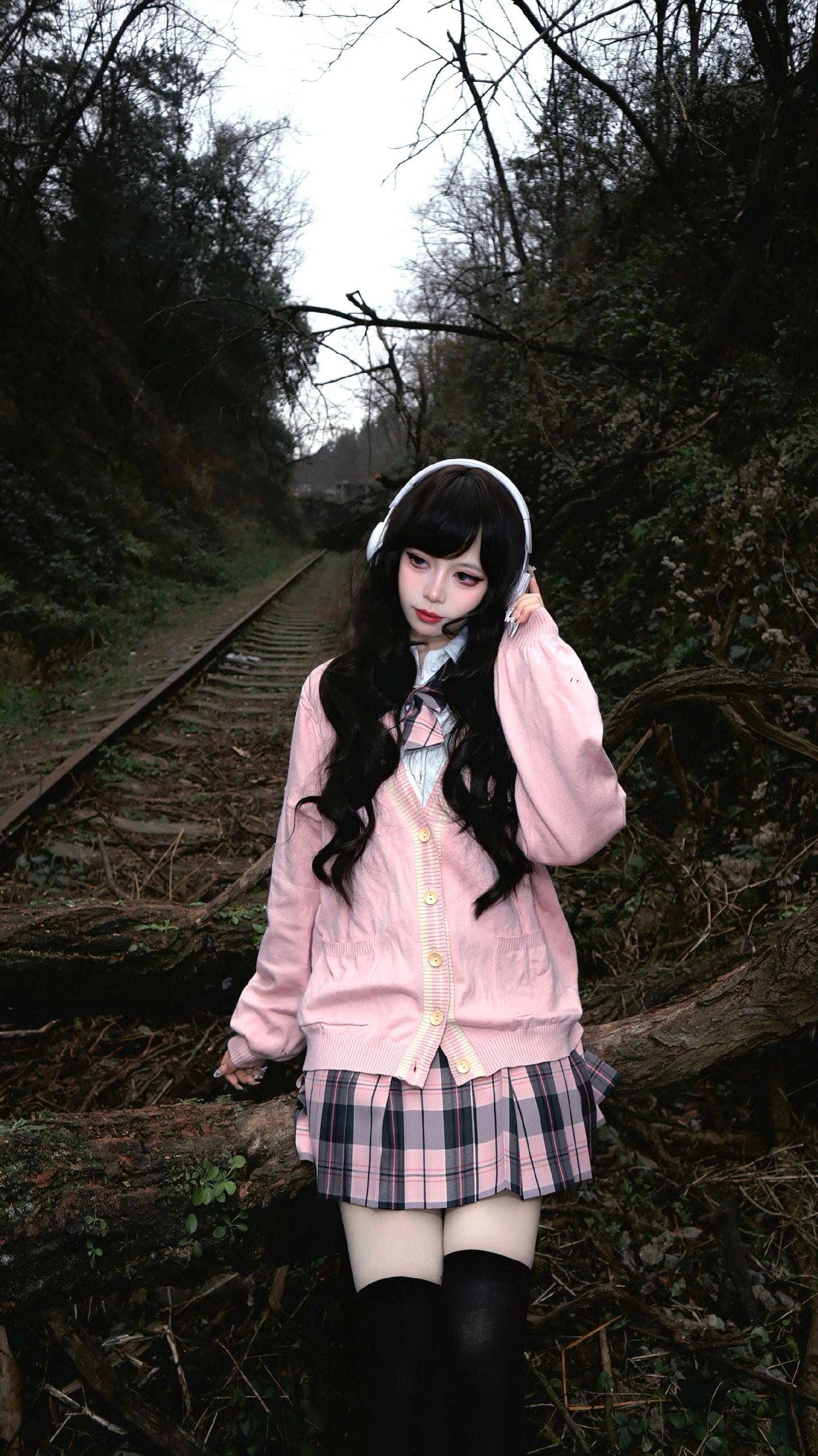 在发什么呆ᐞ･֊･ᐞฅ。