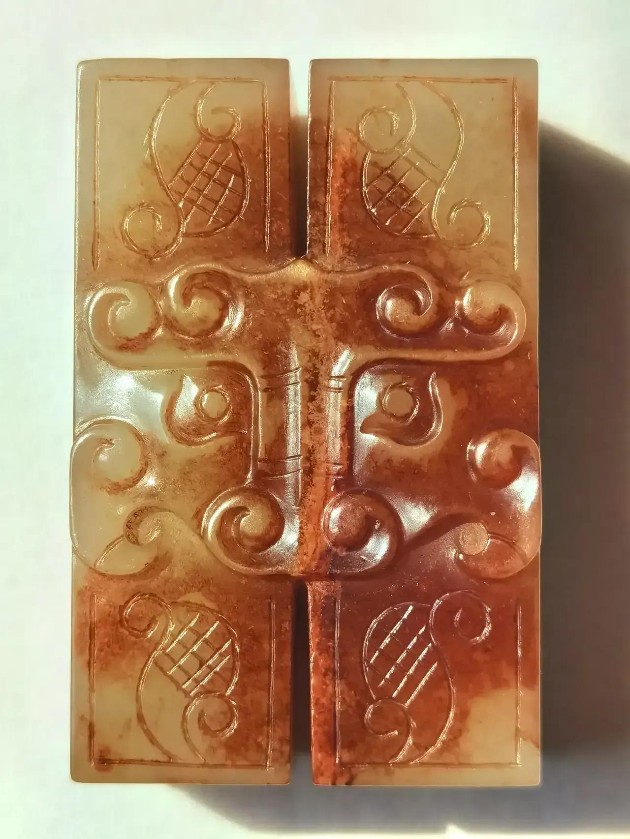 品鉴中比较，
比较中品鉴。
