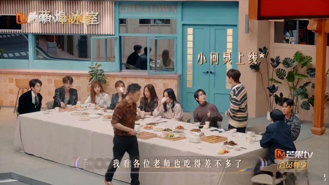  汪苏泷《声生不息》主持名场面：默念“我是何炅”打气，专业又萌趣～ 