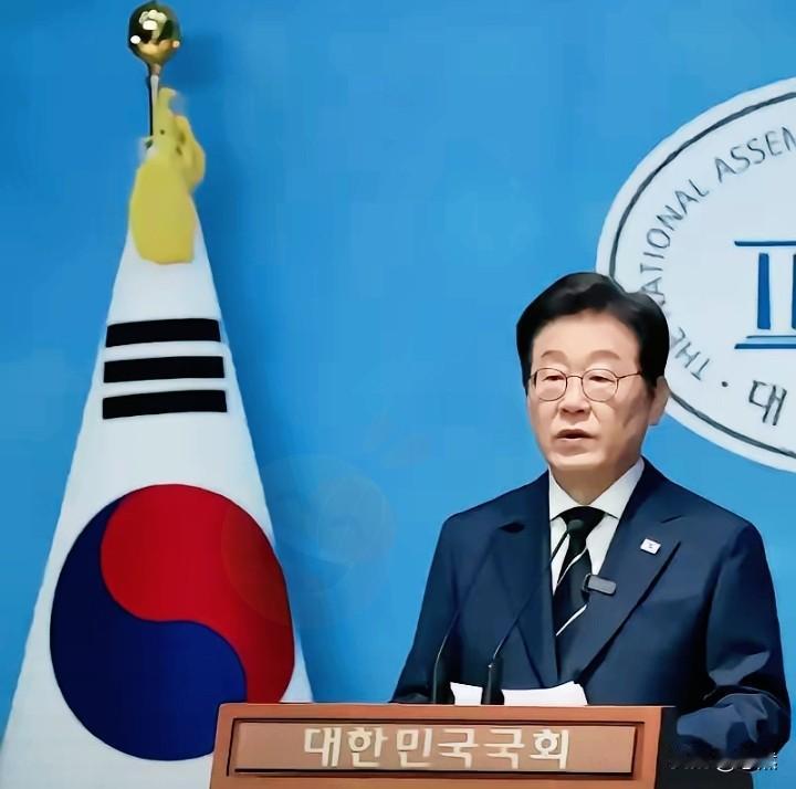 李在明一句话点醒韩国“梦中人”

李在明近段时间的相关表态引发关注，网传“既然东