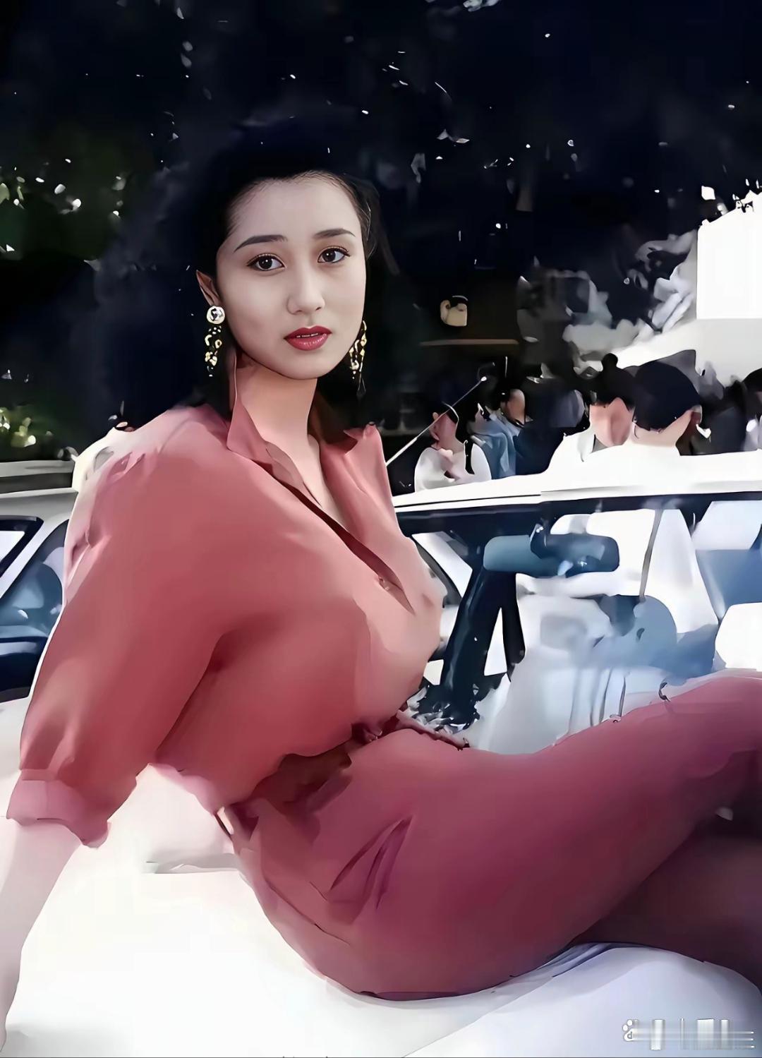 利智年轻时候美丽动人 