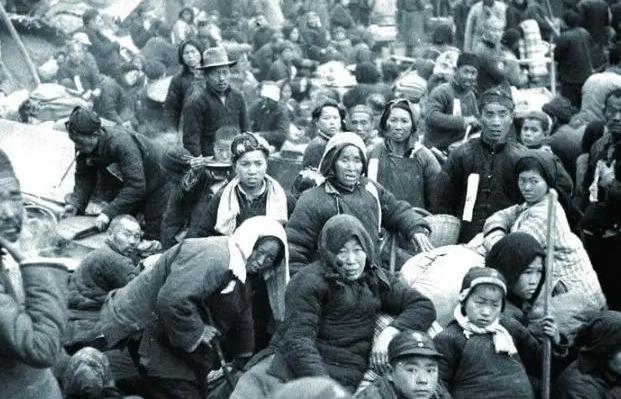 盛世牛马，乱世炮灰。1937年日本发动全面侵华战争以后，集中了强大兵力...