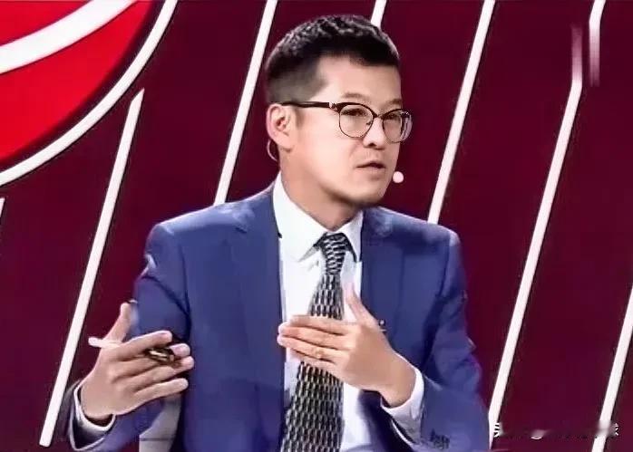 杨毅：竞技体育父子同台很多，但儿子不行还能同台的詹姆斯是第一个！

杨老师可真敢