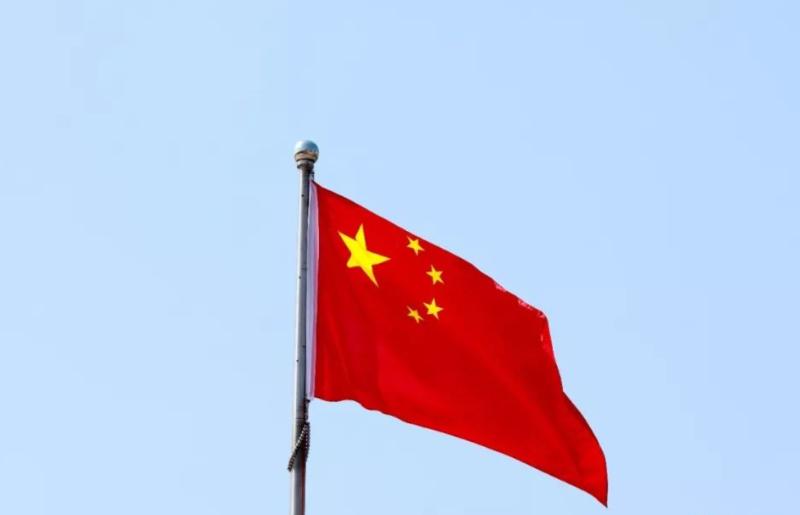 胡塞武装调整了打法！运往中国的油轮不打，专打沙特运往美国的油轮！7月23日，根据