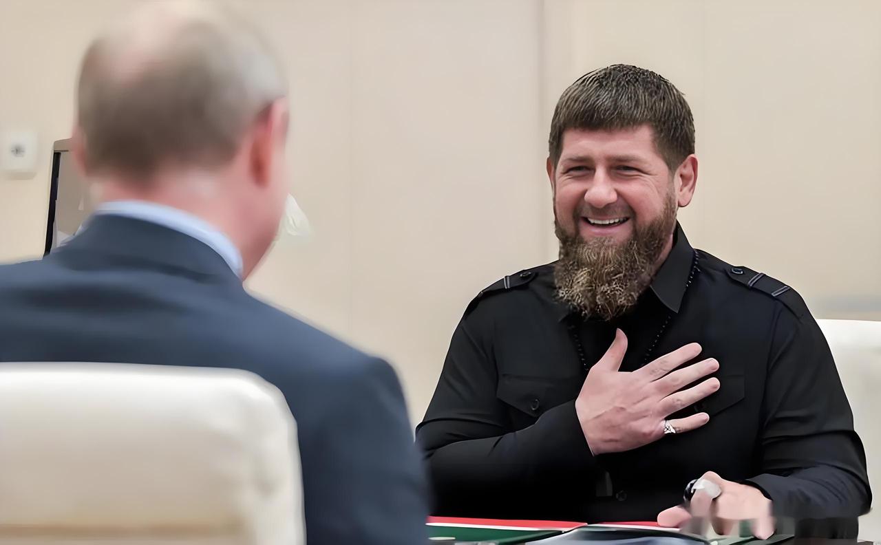 卡德罗夫是雪上加霜，自己身体不好，儿子出车祸，他会怎么办？

卡德罗夫今年才49