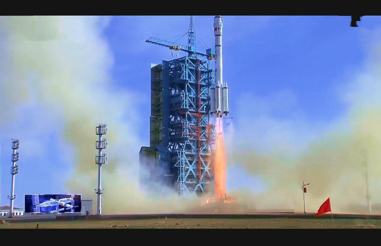 你绝对想不到，中国空间站背后藏着多少“致命细节”？最后一个看哭了！


注意看！