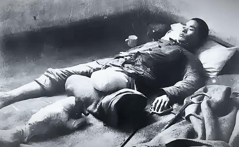 这是一位抗日战争时期的英雄战士，虽然不知道他的姓名，籍贯，可他用他的生命去守护国