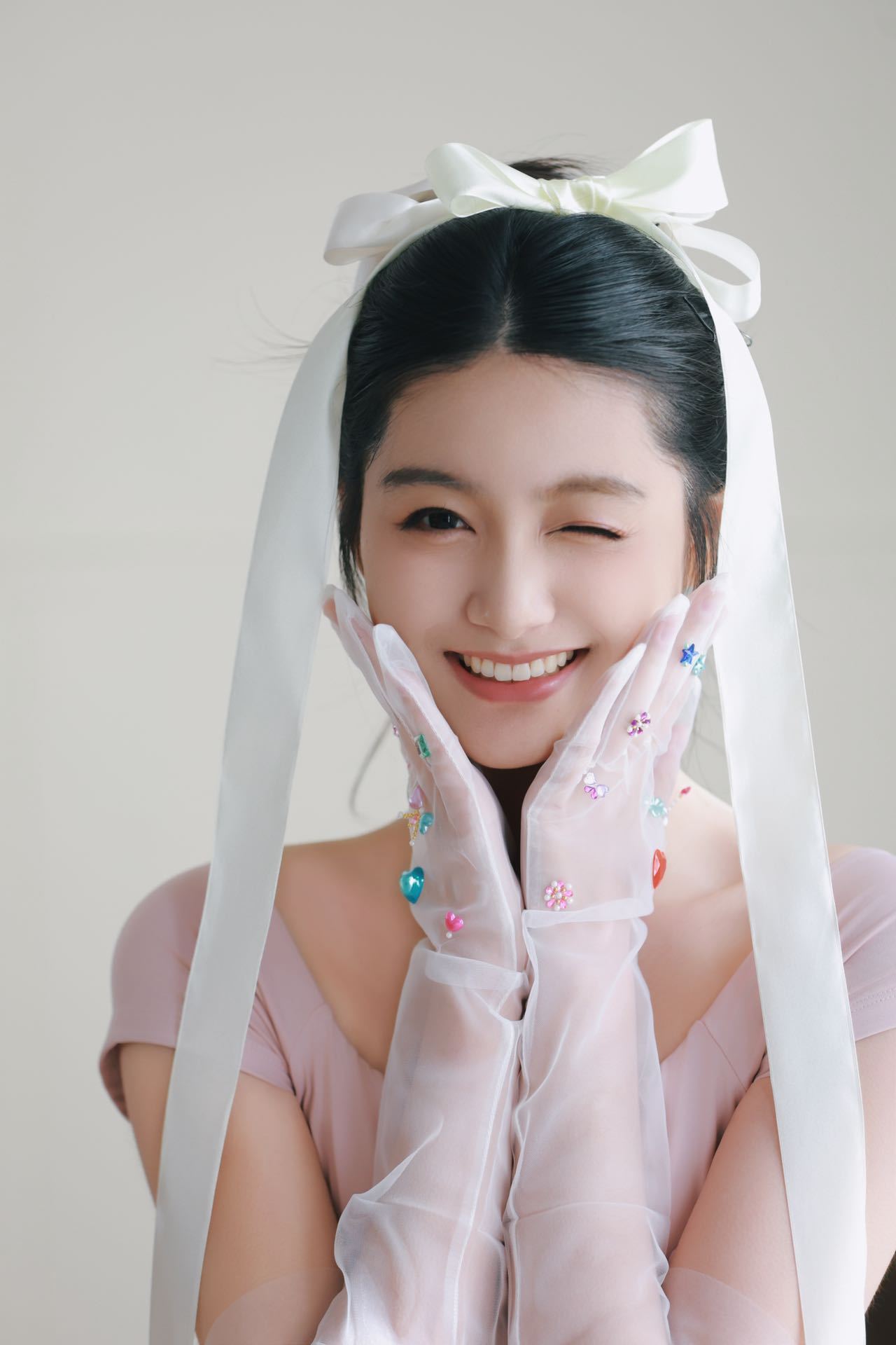 张籽沐05花买股 张籽沐18岁生贺暴击！甜酷百变slay全场，这才是05花的正确