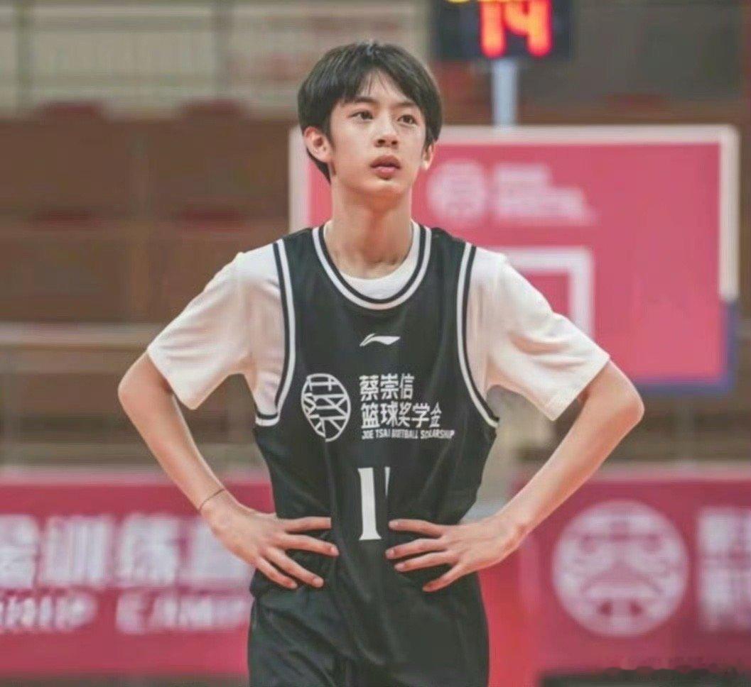 孙俪邓超儿子等等14岁身高等等14岁身高 孙俪邓超儿子等等14岁身高 ，好帅啊等