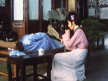 金钏有弧度的招风扇 ​​​