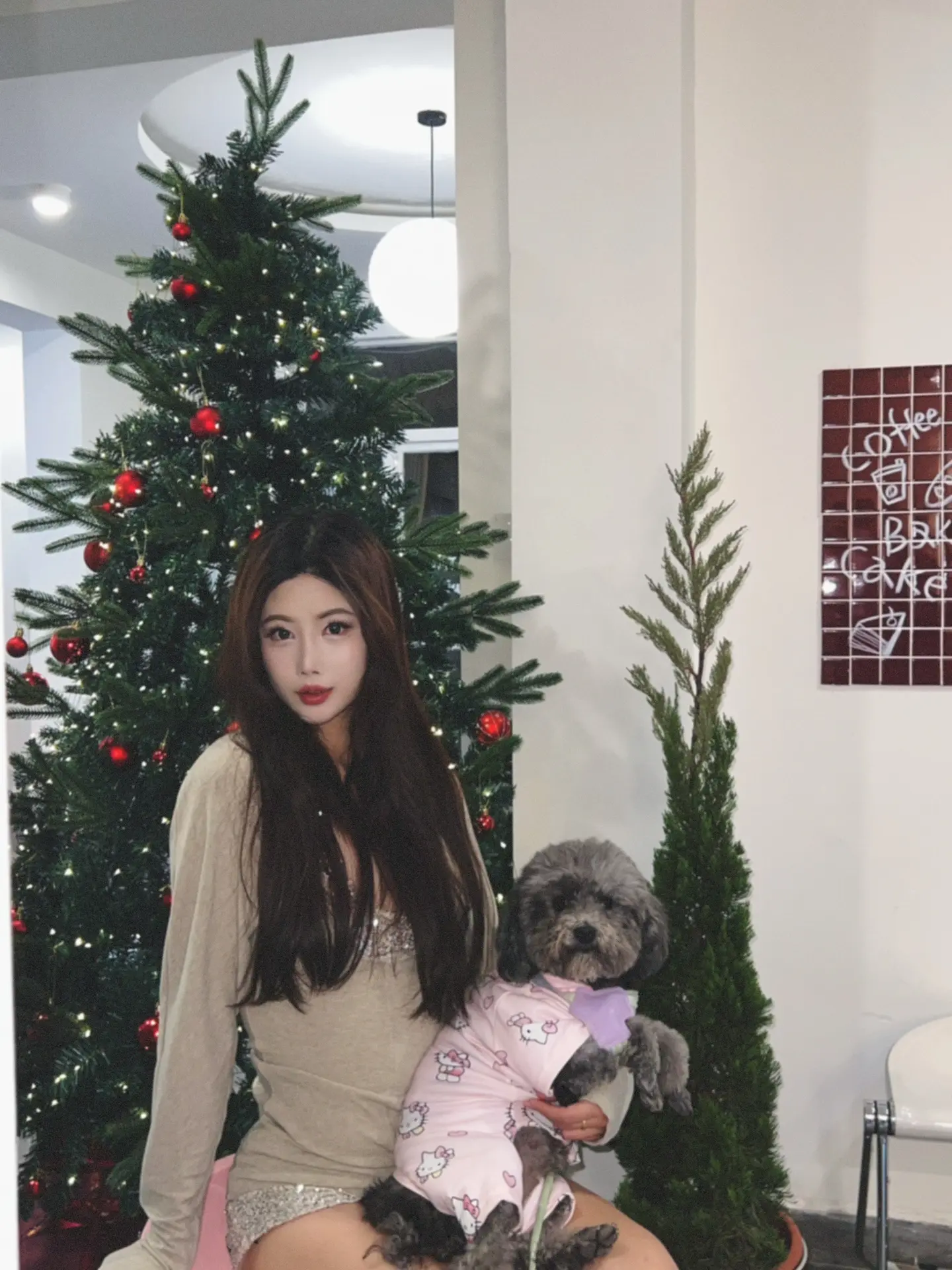 在骂我吗 听不懂 像是在撒娇。
