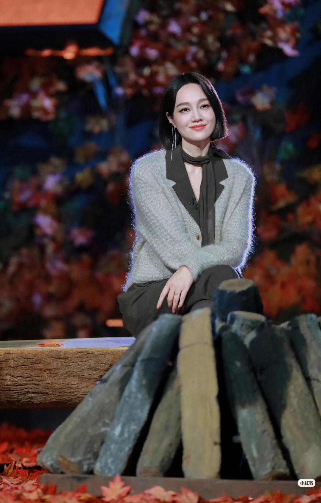 朱丹为李小冉加油朱丹鼓励李小冉勇敢去唱勇气需要被点燃，善意总会被传递，朱丹的温柔