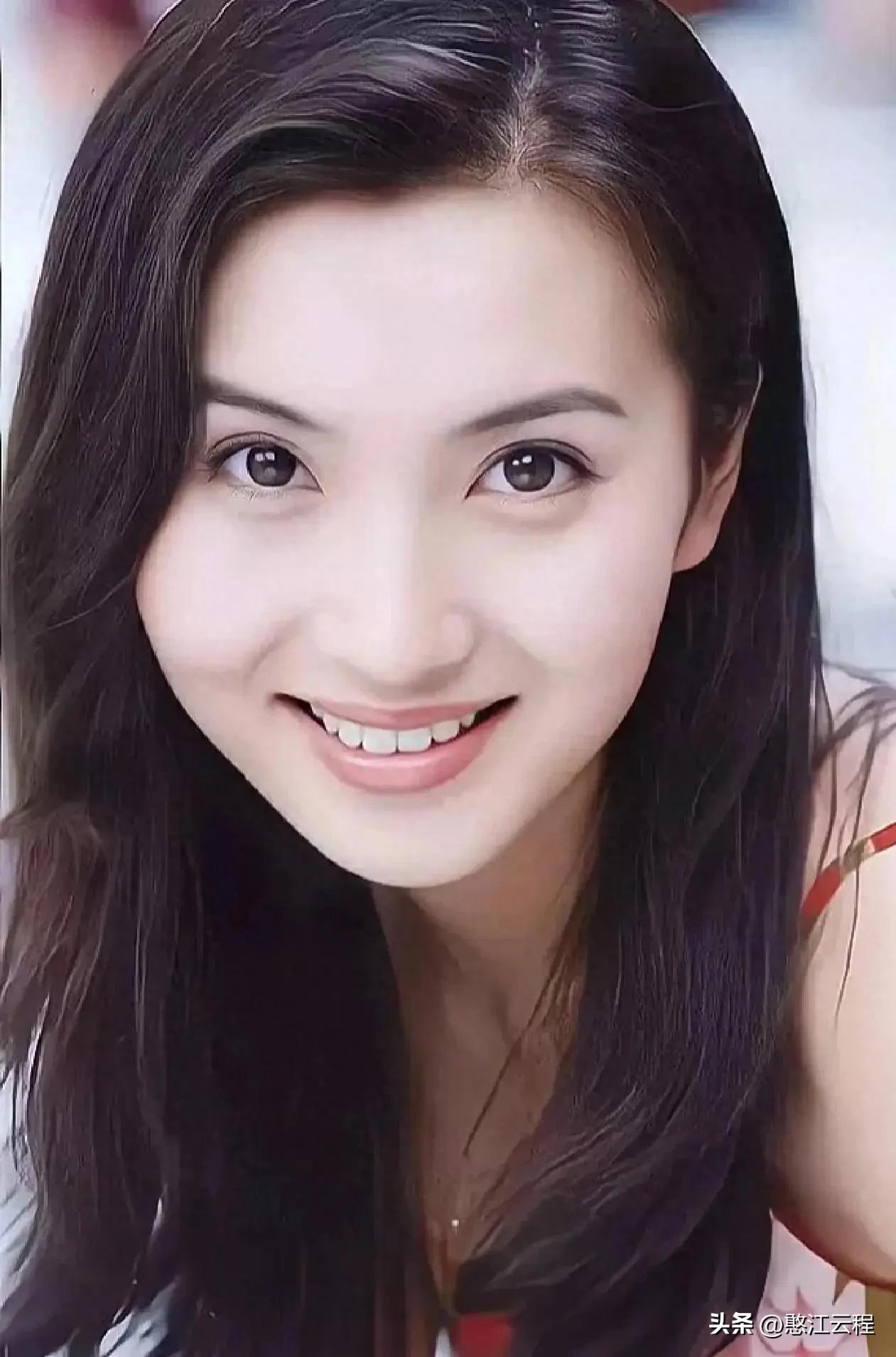 陈好，真是沉鱼落雁闭月羞花之容，一个没有绯闻，一股清流的好演员。