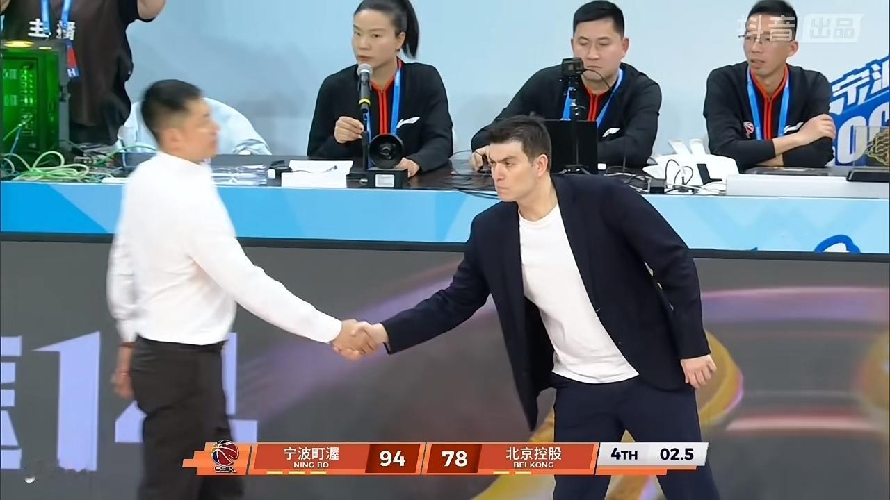 赢了，宁波盯渥男篮主场战胜了北京控股男篮！

        刚刚结束的宁波盯渥