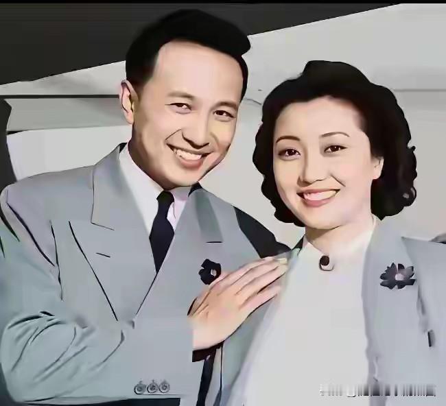 这是一对令人羡慕的夫妻，他们在年轻的时候放弃国外舒适的生活，回到国内为国家做贡献