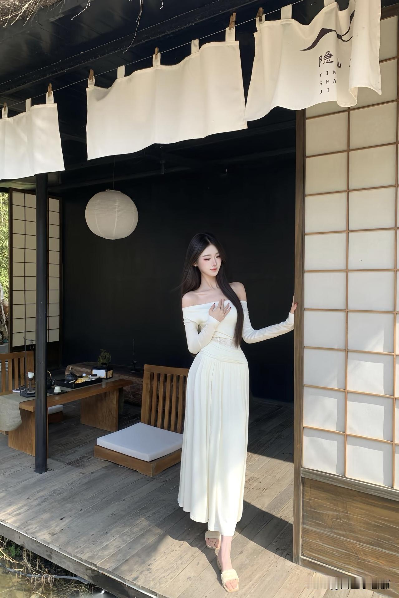 世界很吵
可只要你在
我就觉得安静又踏实
清秀美少女 少女清纯风