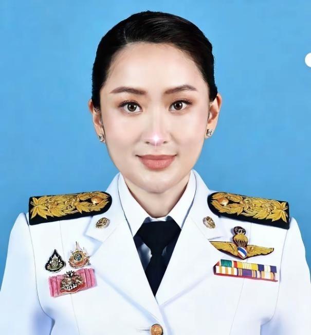 泰国传来消息！ 3月17号，泰国能源部直接对外官宣了一笔紧急原油采购，明摆着就是