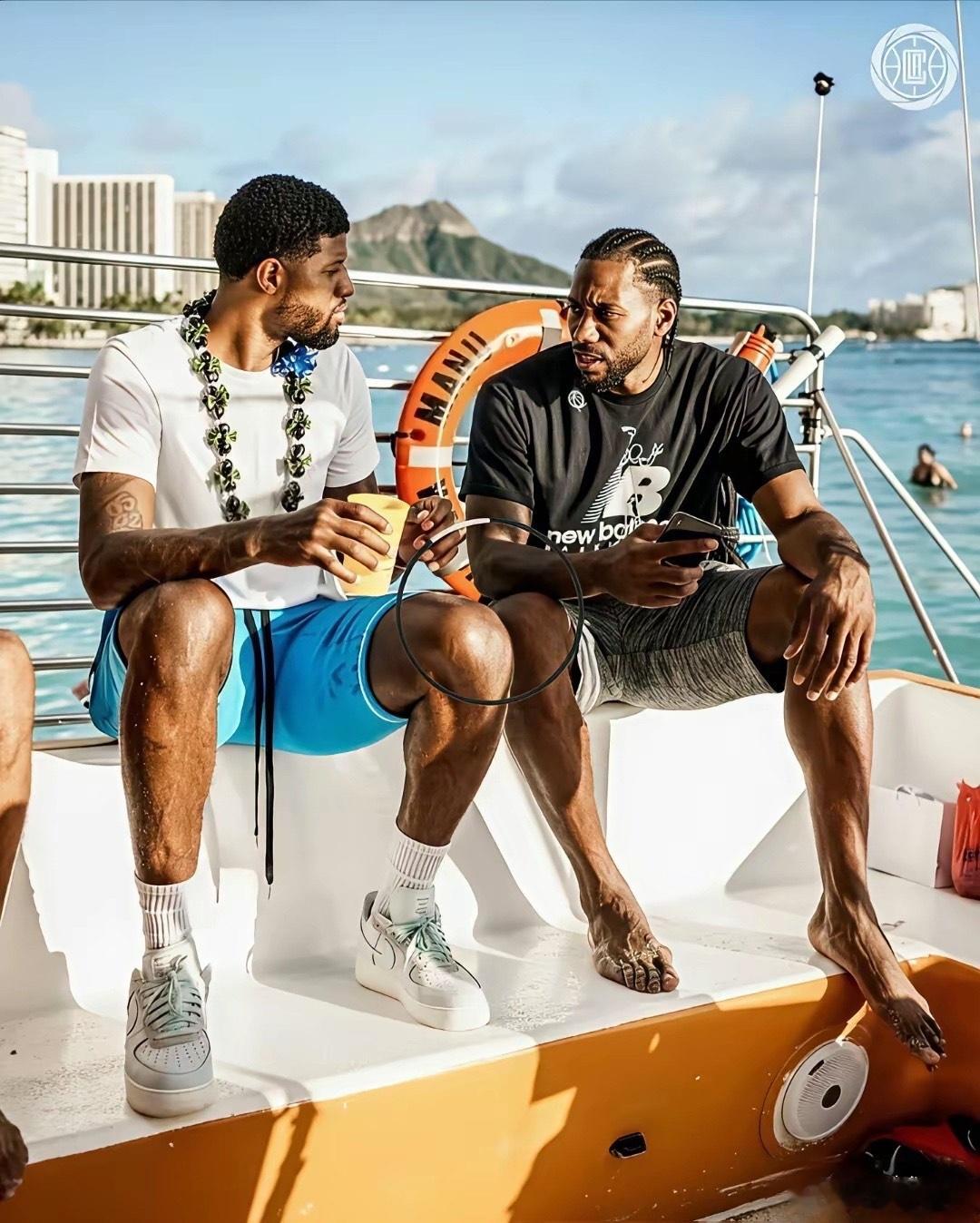 如果快船决心重建，交易截止日前交易卡登完全是可行的交易到:小卡+邓恩换加兰+斯特