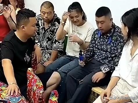 二驴寒心列出四大罪状，“驴家”内部引发轩然大波！公司旗下众艺人心知肚明却闭口不提
