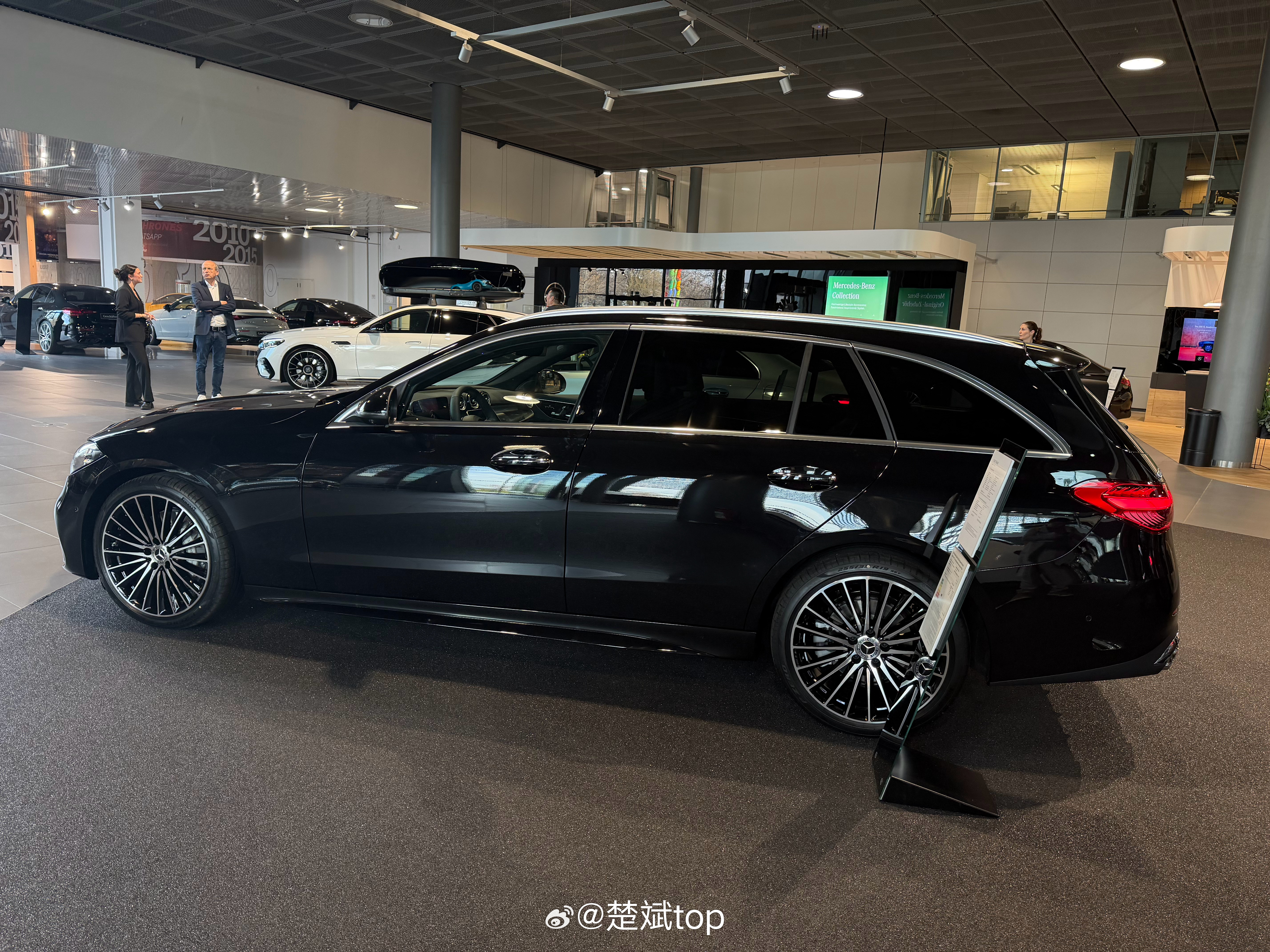 德国人还是太喜欢旅行车/猎装车了，博物馆里一堆，大马路上更多。 