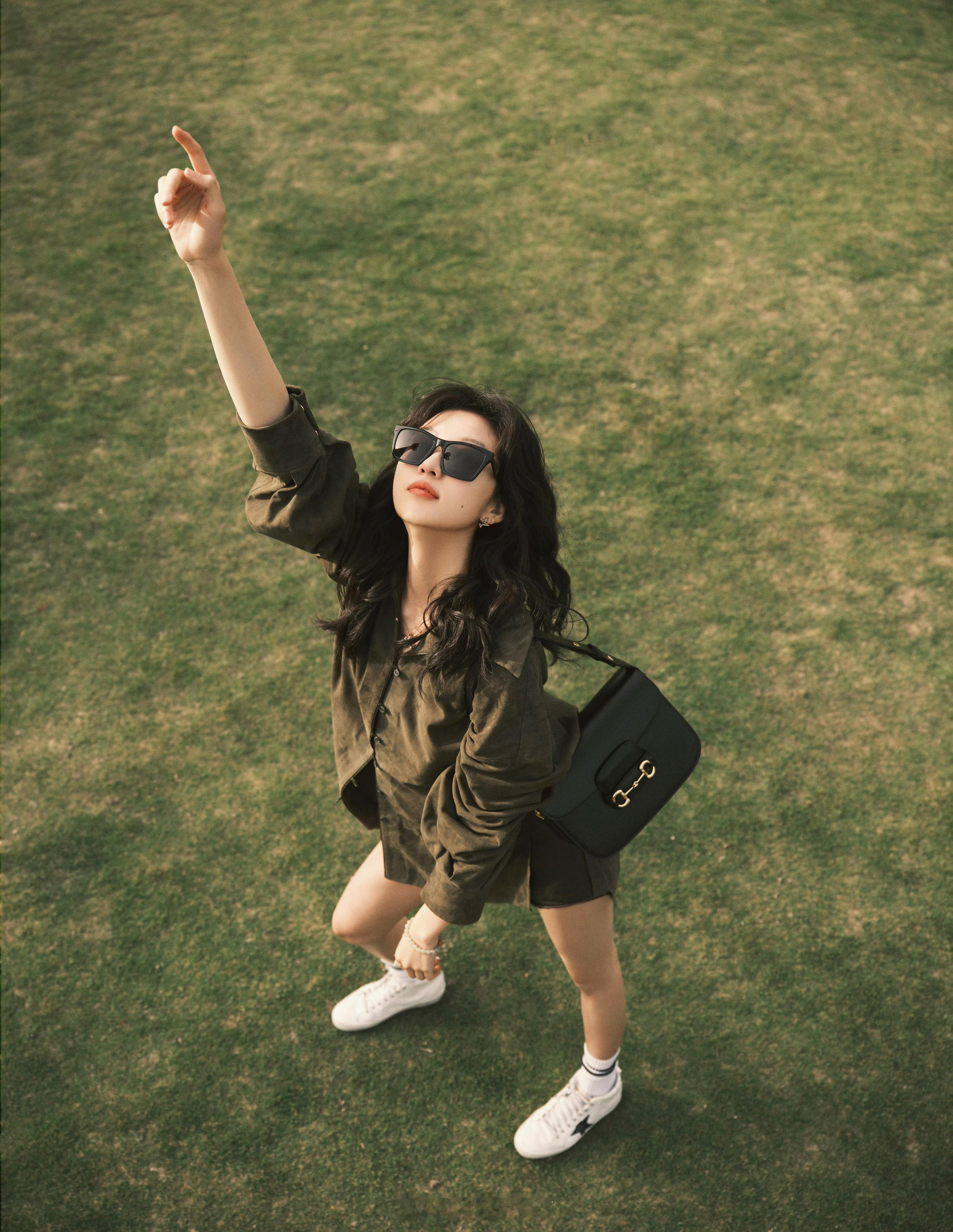 潘达夜间模式 东北妹纸比你们都高！