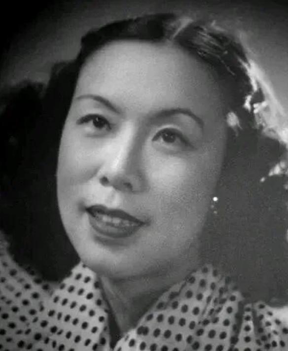 19岁痛失初恋，她不顾父母劝阻，发誓终身不嫁，独守29年后自杀。 
1939年8