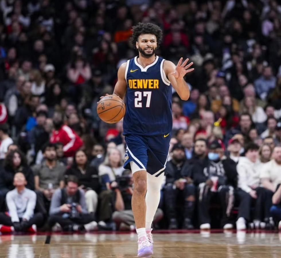 十年磨一剑，本赛季的穆雷毫无疑问成为全明星了！

今年是穆雷进入联盟的第十年，这