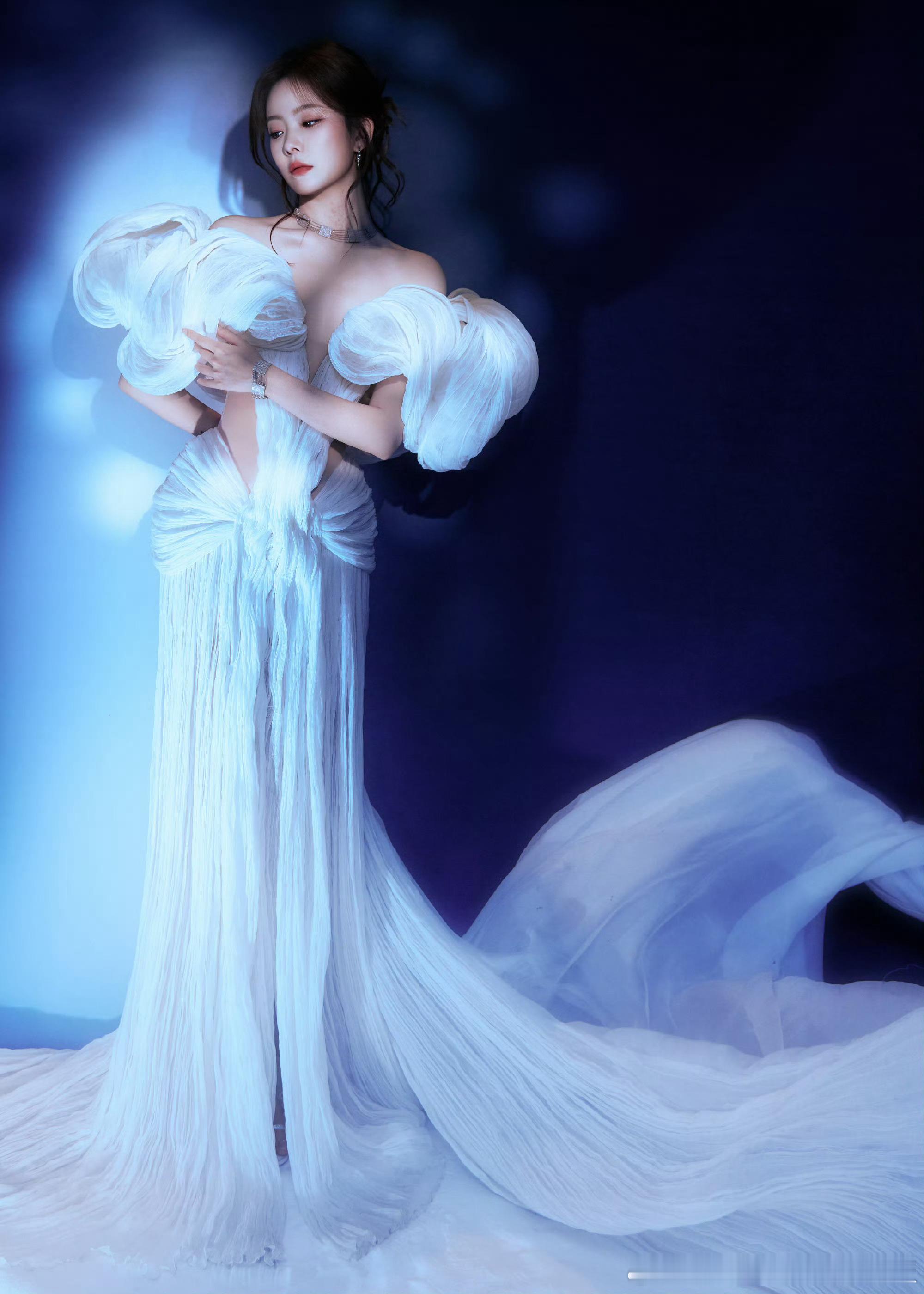 除夕 czx陈卓璇即兴创作大片 除夕快乐！！！未来一年所愿皆所得