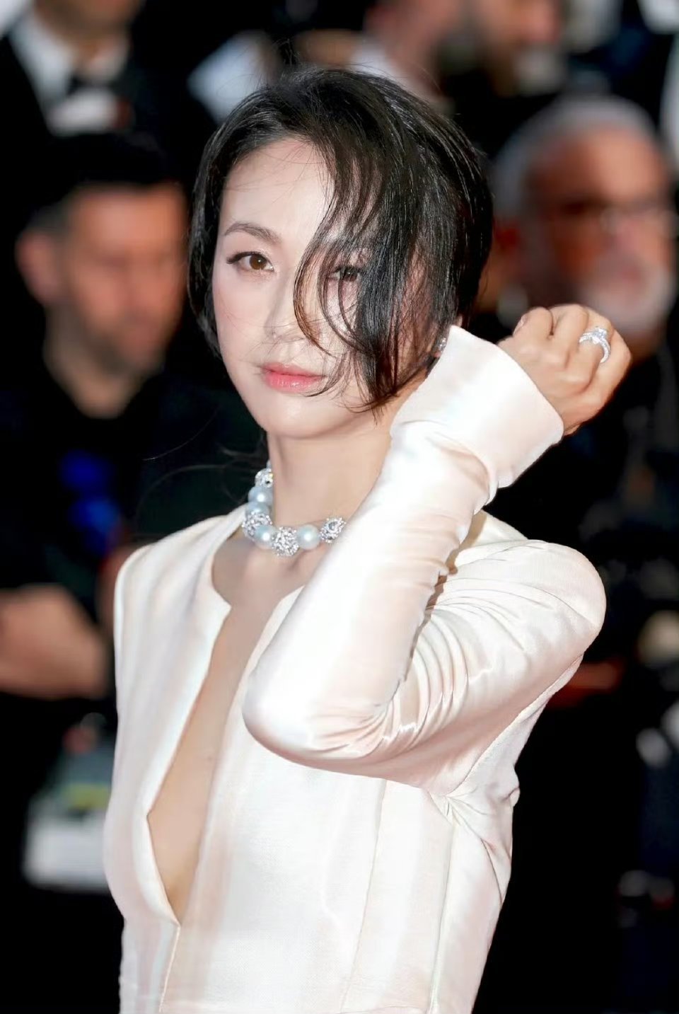 汤唯老是和棒子导演合作为什么没人说她？换做其他大花会被骂死吧