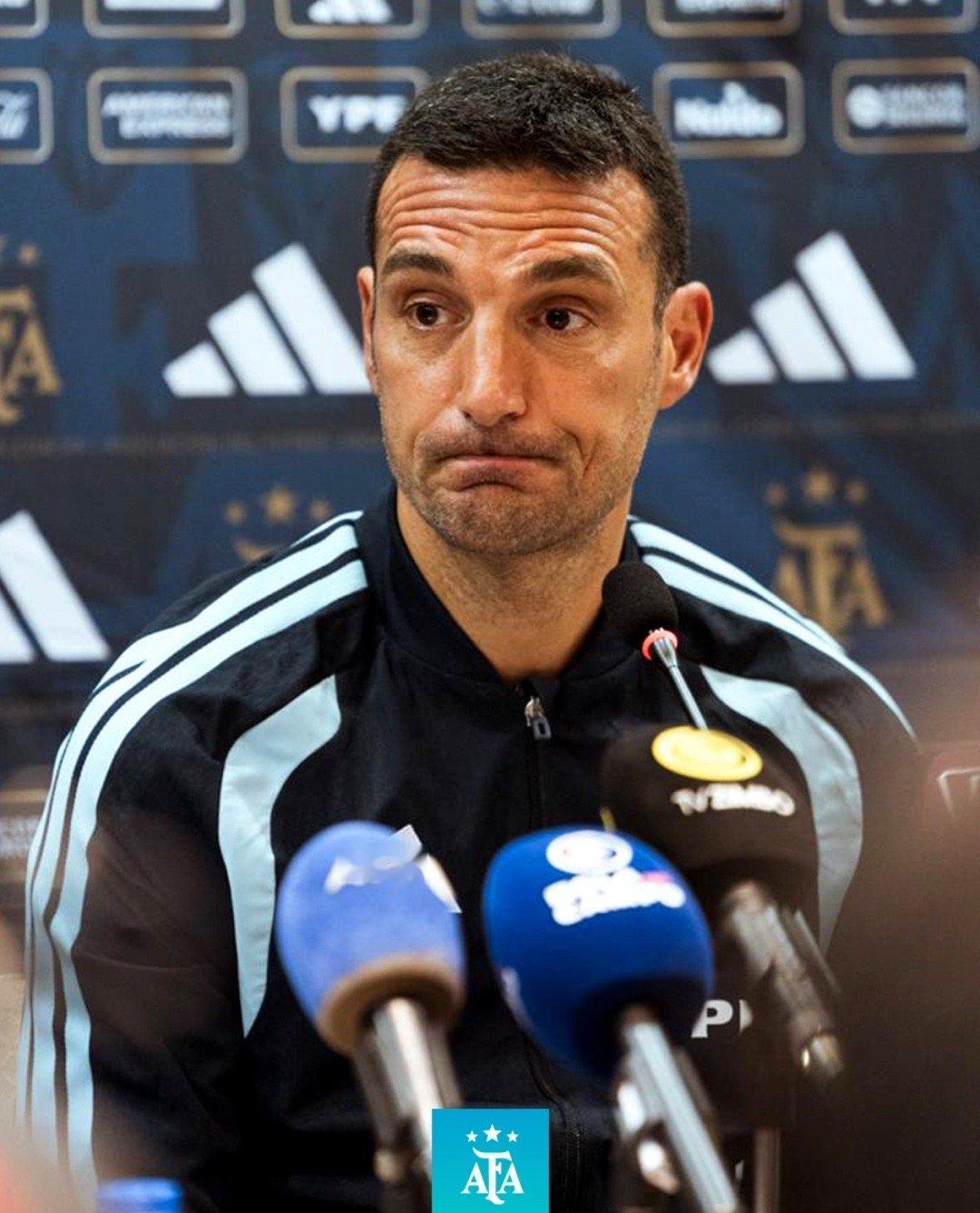 🇦🇷斯卡洛尼教练赛前发布会概要： 🎙“明天的比赛只是名义上的‘友谊赛’。很