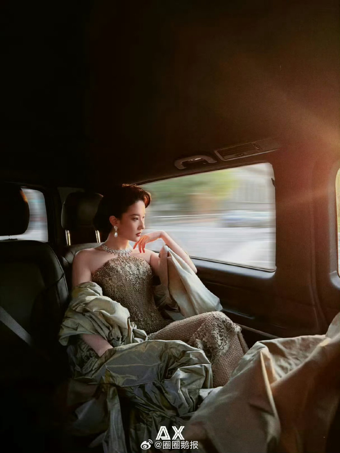 刘亦菲车窗照刘亦菲可不可以每天都这样美我一大跳 