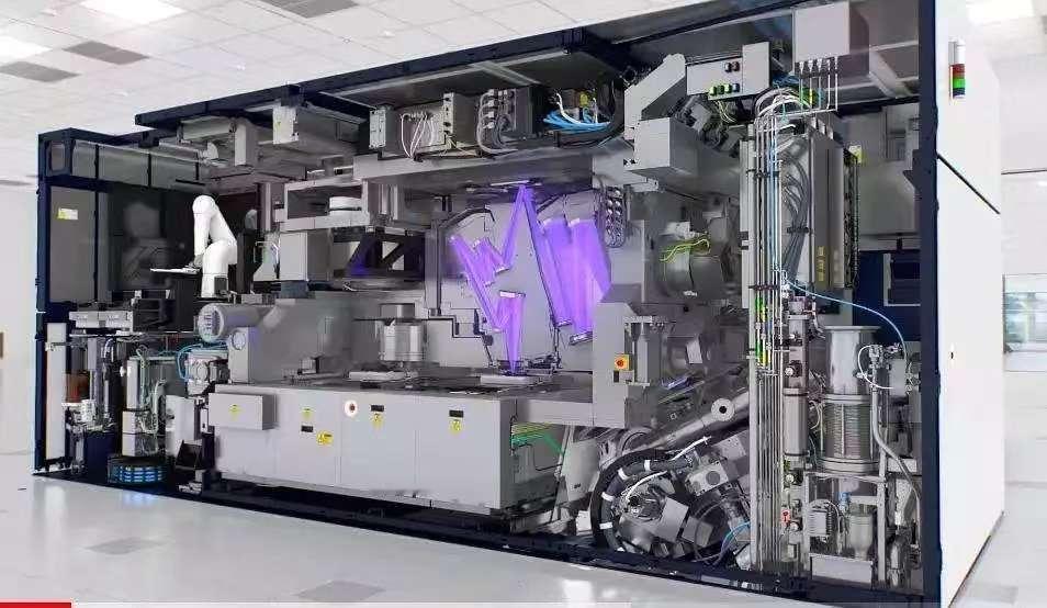 光刻机没用了，荷兰太冤了？美国一纸命令，荷兰就果断切断了对我们的光刻机出口。他们