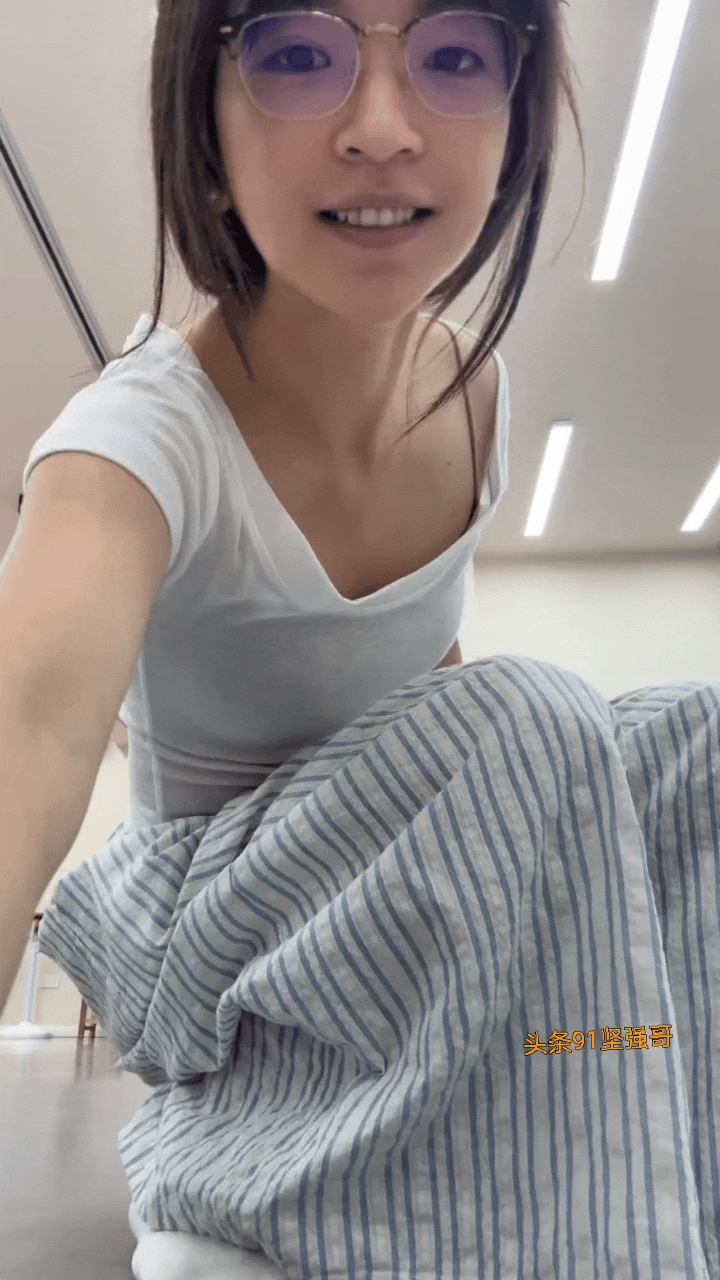 我舞剑的样子还可以吧！