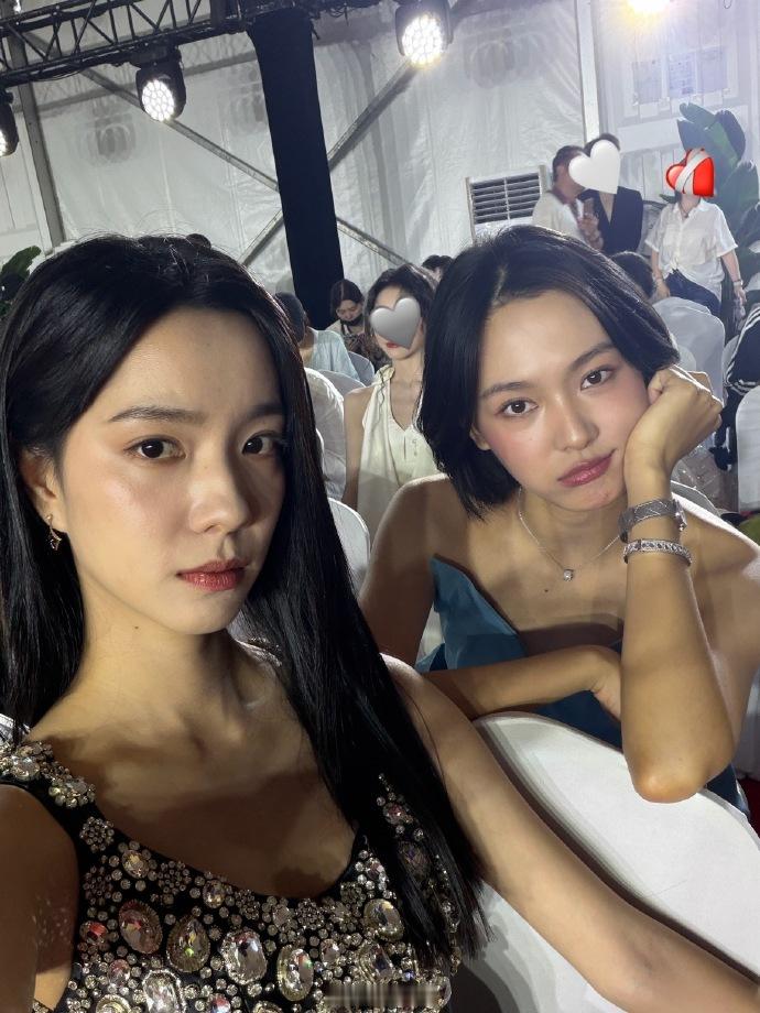 庄达菲赵佳丽同框庄达菲赵佳丽闺蜜氛围感故事画上句号，但小贝与米亚的缘分在现实延续