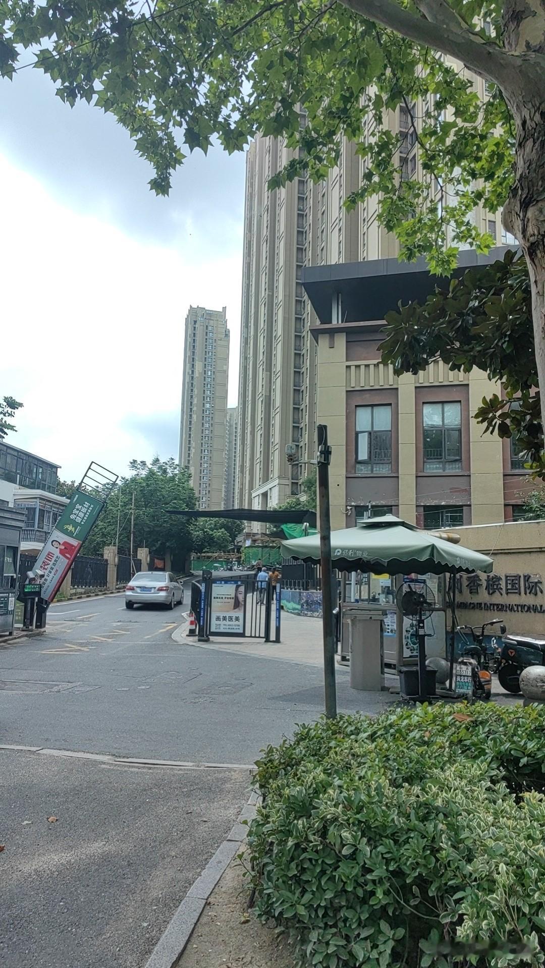 什么是觉悟了？举个例子，你是种地的，你只想把地种好，别人说外边有更赚钱的生意，你