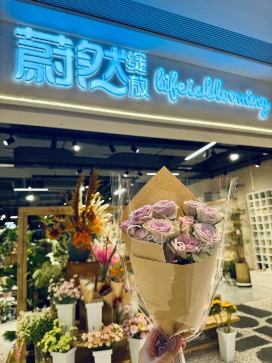 姐妹们！发现了一个藏在商场一楼的拍照神地