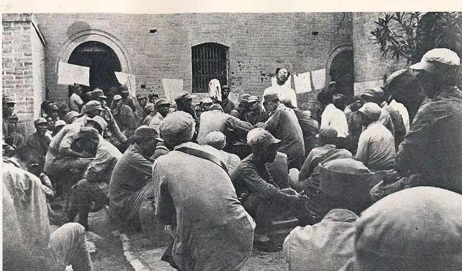 1944年，冀东平原，凌晨3点，300八路军进村不到两小时，就被3000日伪军重