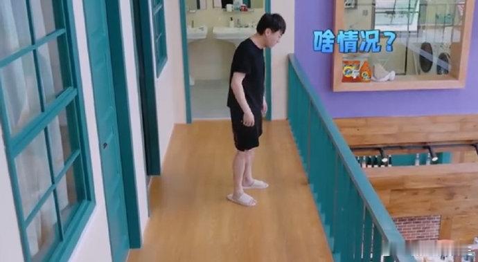 即便在家，也能感知到那股猎人气息，仿佛近在咫尺。试想睁眼瞬间直面，定是惊悚万分，