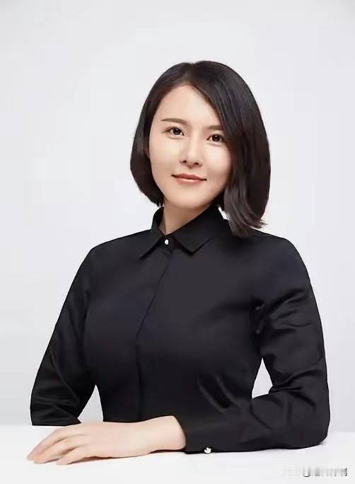 她说：山东人做生意，主打一个靠谱。
刘洪杰，1988年生于山东济宁，深圳市九天睿