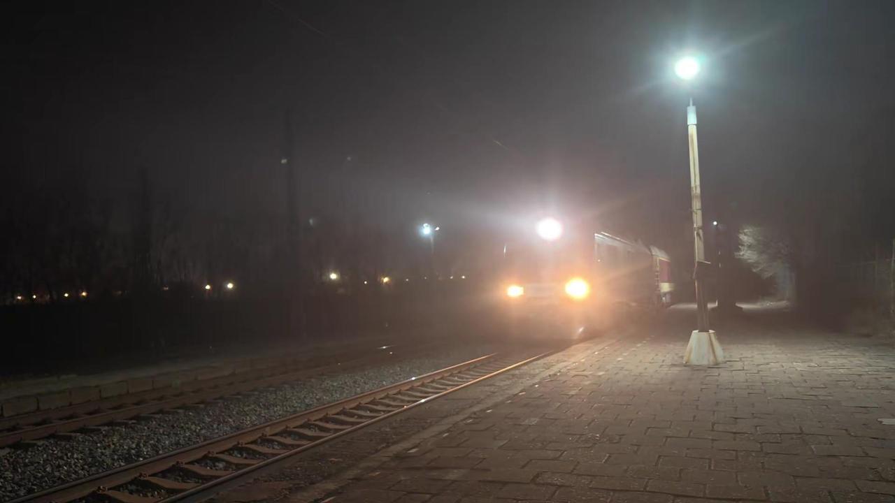 坐车偶遇4230双机轮换营口线本务机@Express T369. 交通强国铁路先